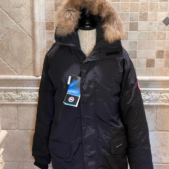 Canada Goose Langford Artic Tech Parka - Picture 4 of 17